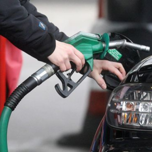 govt increaced petrol price in Pakistan